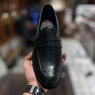 نمای کامل کفش چرم طبیعی لوفر مردانه